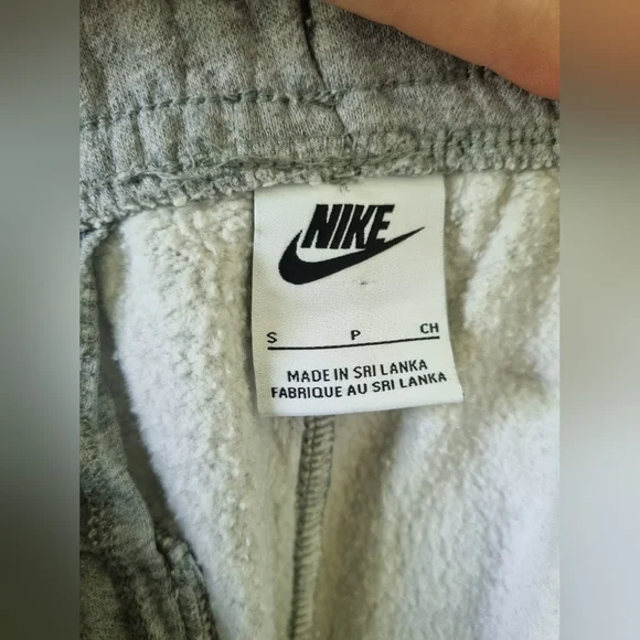 Nike trackies - Picture 1 of 3